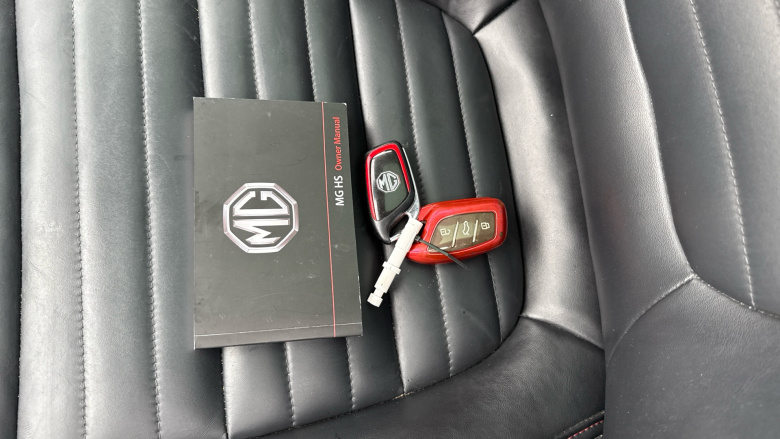 MG Hs 1.5 T-GDI Exclusive 5dr Petrol Hatchback